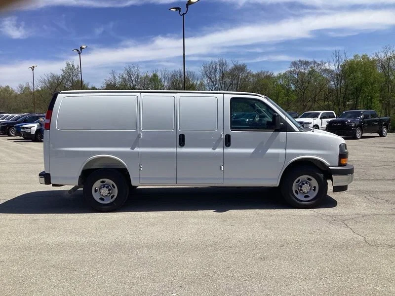 2026 Chevrolet Express Cargo Work Van - Photo 8