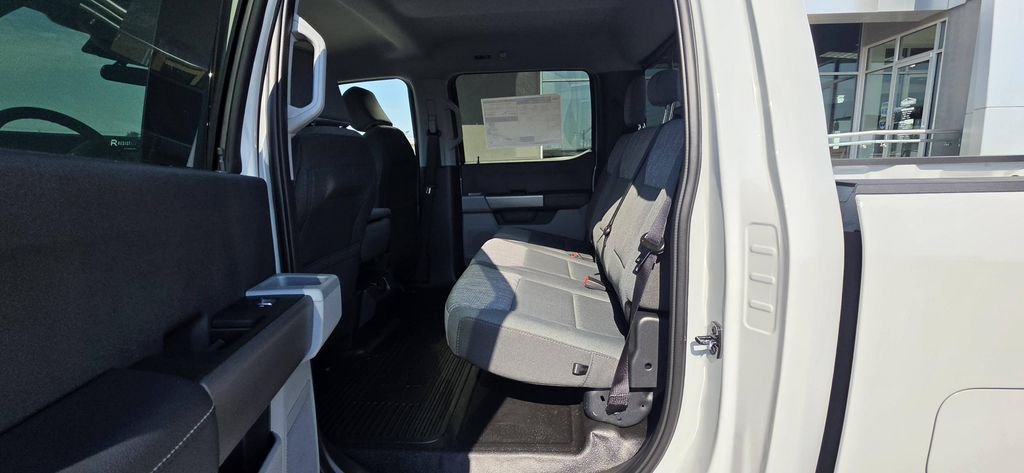 New 2026 Avalanche Ford F-350® XLT image 27