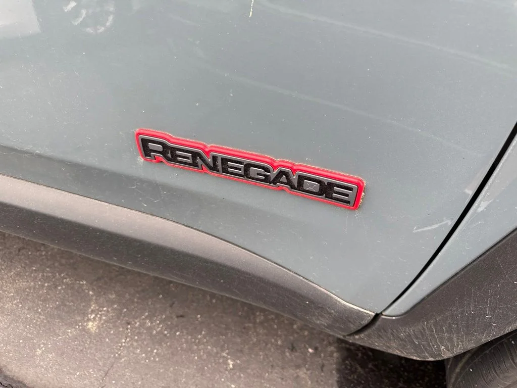 Used 2017 Gray Jeep Trailhawk image 19