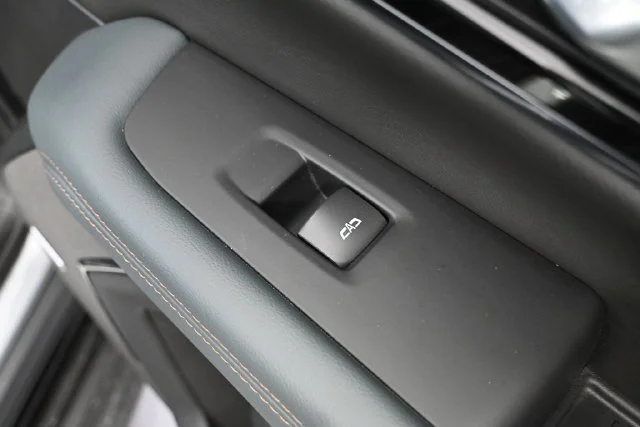 Used 2025 Silver GMC AT4 image 48