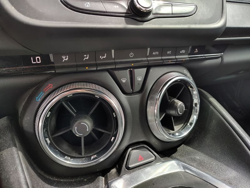Used 2018 Blue Chevrolet 1LT image 16