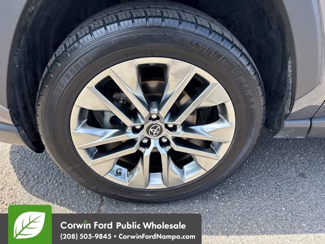 Used 2019 Gray Toyota Limited image 9