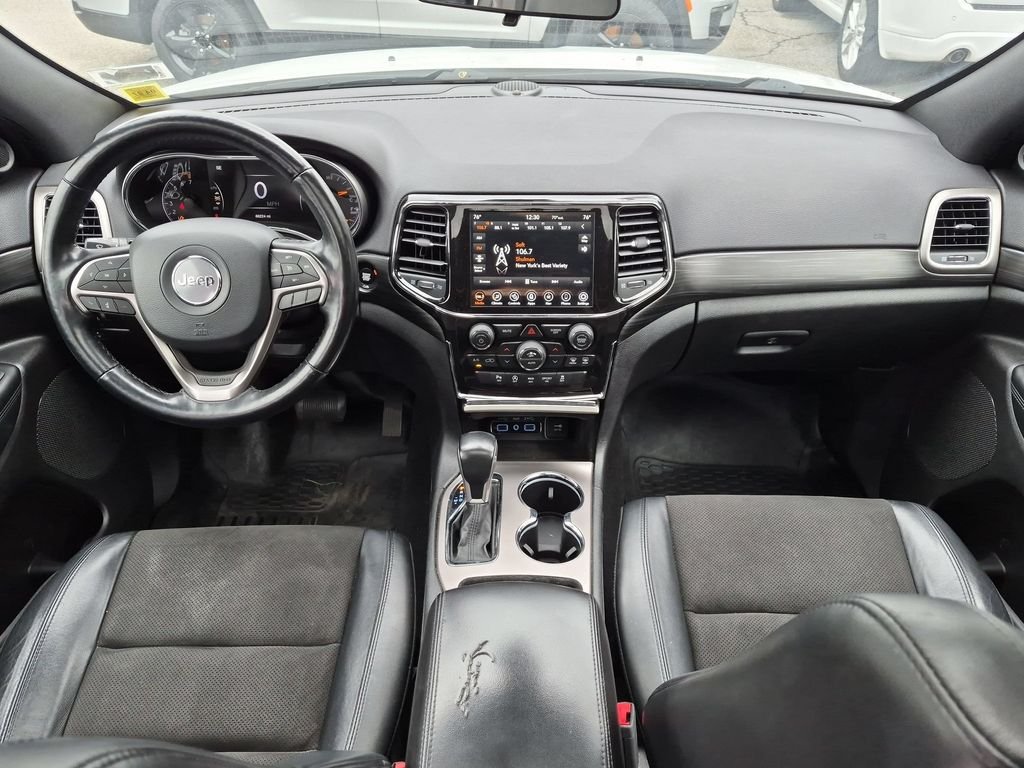 Used 2021 White Jeep Laredo X image 22