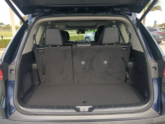 Certified Used 2024  Toyota Platinum image 14