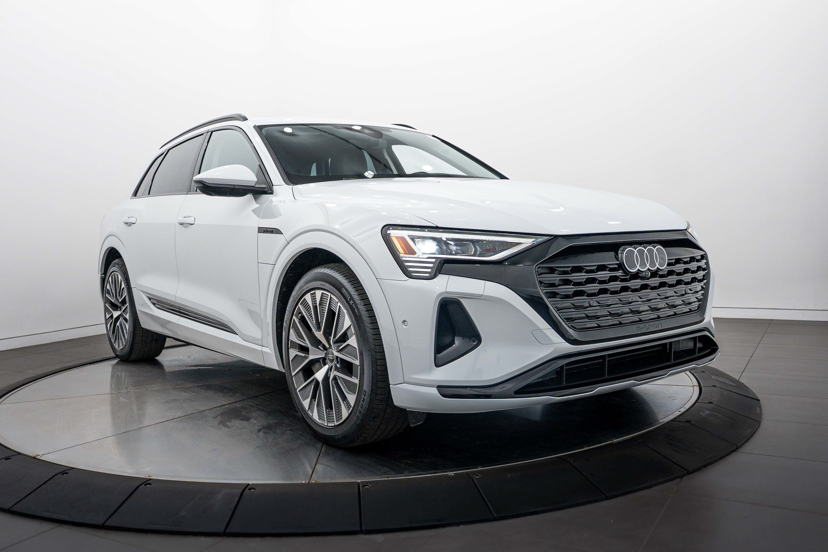 Certified 2024 Audi Q8 e-tron Premium Plus with VIN WA15AAGE7RB022261 for sale in Highland Park, IL