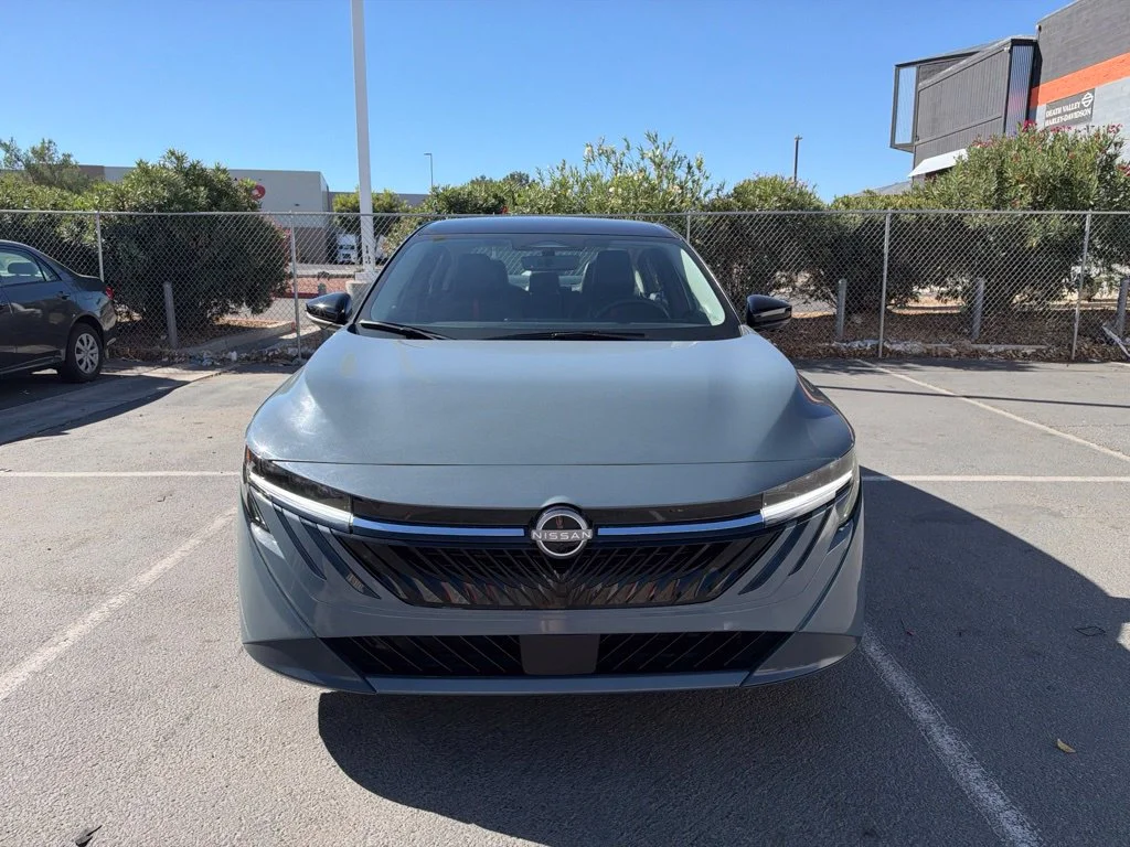 Used 2026 Gray Nissan SR image 4