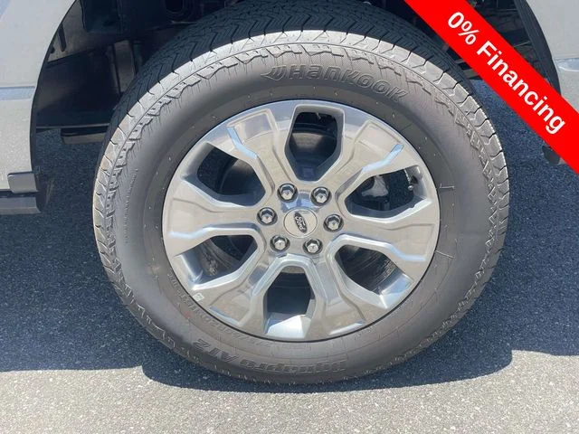 New 2026 Gray Ford Platinum image 7