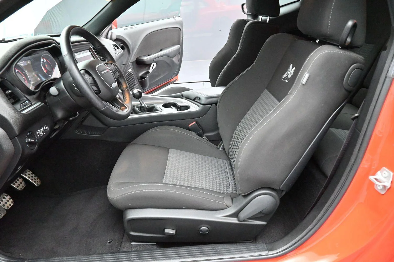 Used 2022 Go Mango Dodge R/T Scat Pack image 12