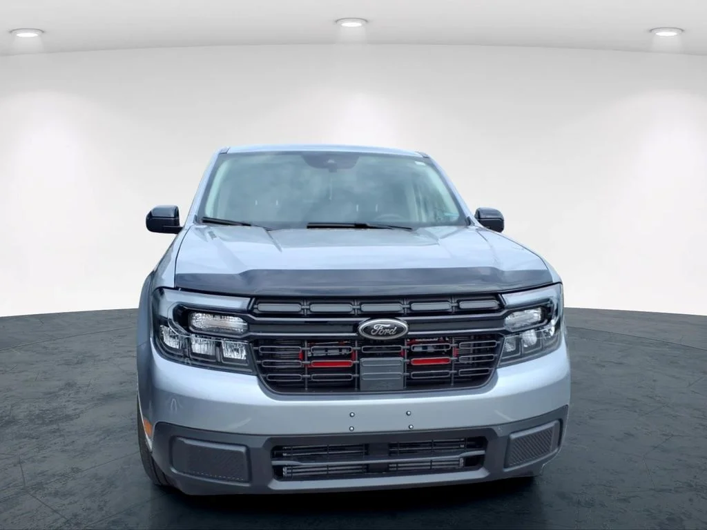 Used 2024 Silver Ford Lariat image 9