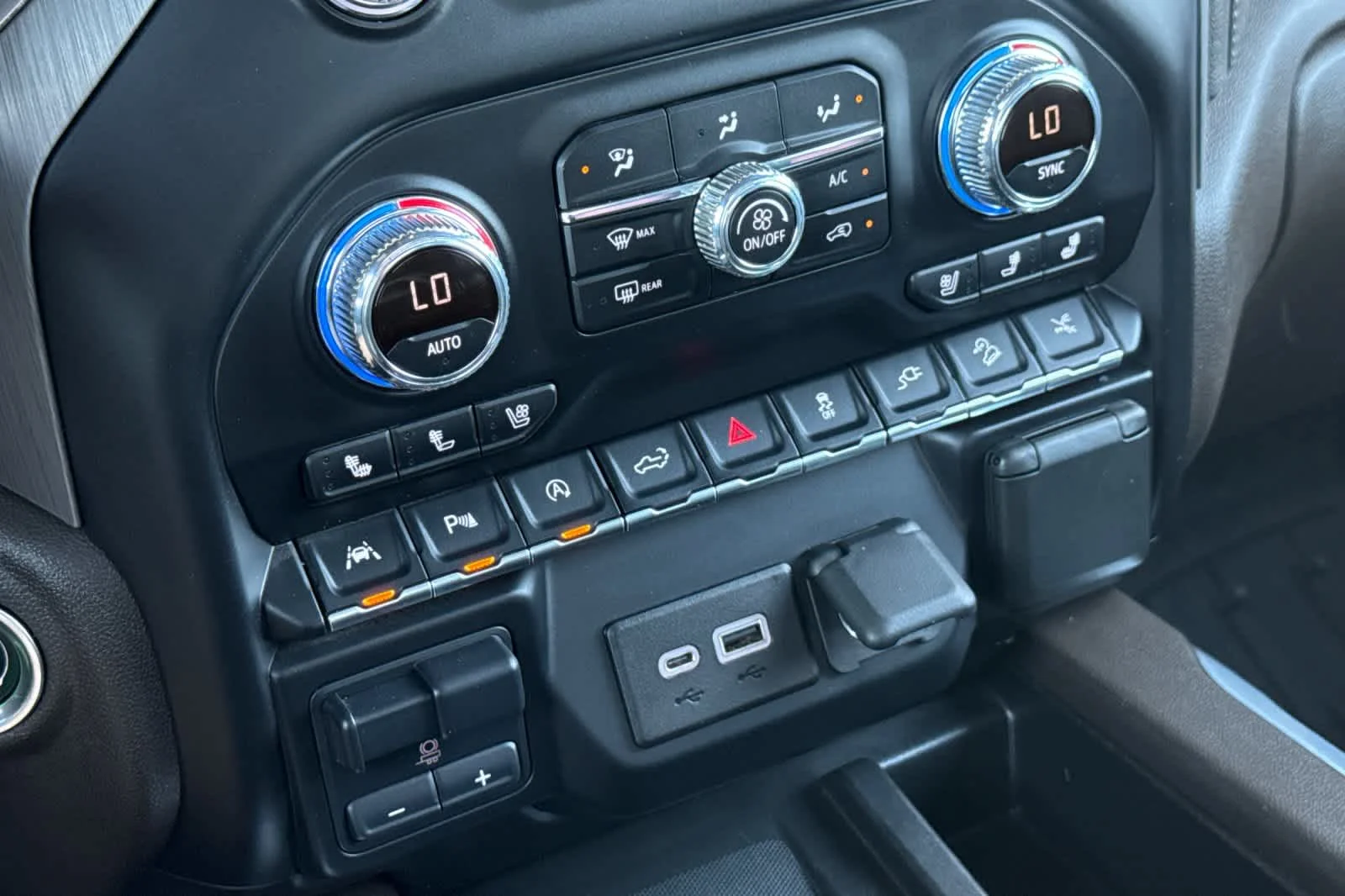 Certified Used 2020 Onyx Black GMC Denali image 20
