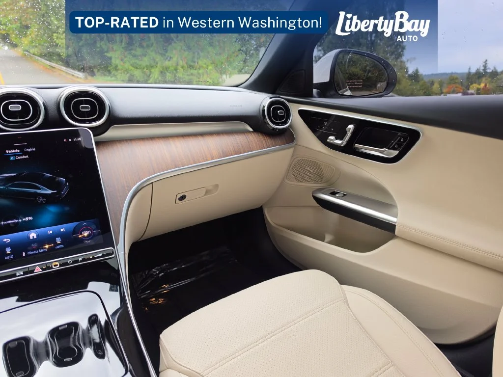 2025 Mercedes-Benz C-Class Sedan C 300 - Photo 16