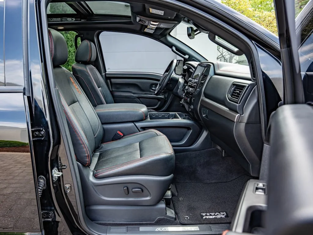 Used 2022 Super Black Nissan PRO-4X image 43