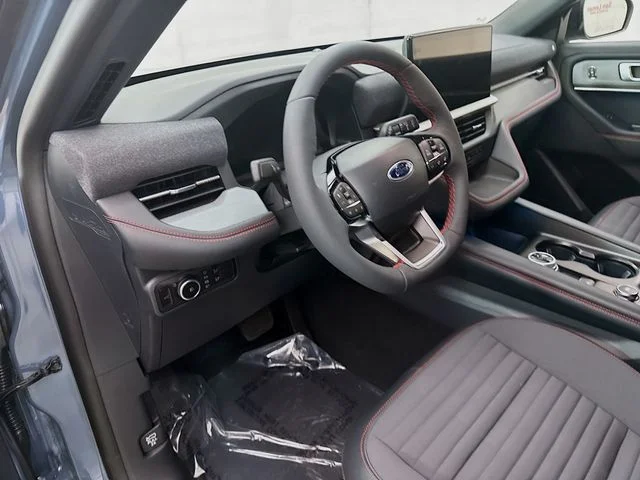 New 2026 Vapor Blue Ford ST-Line image 9