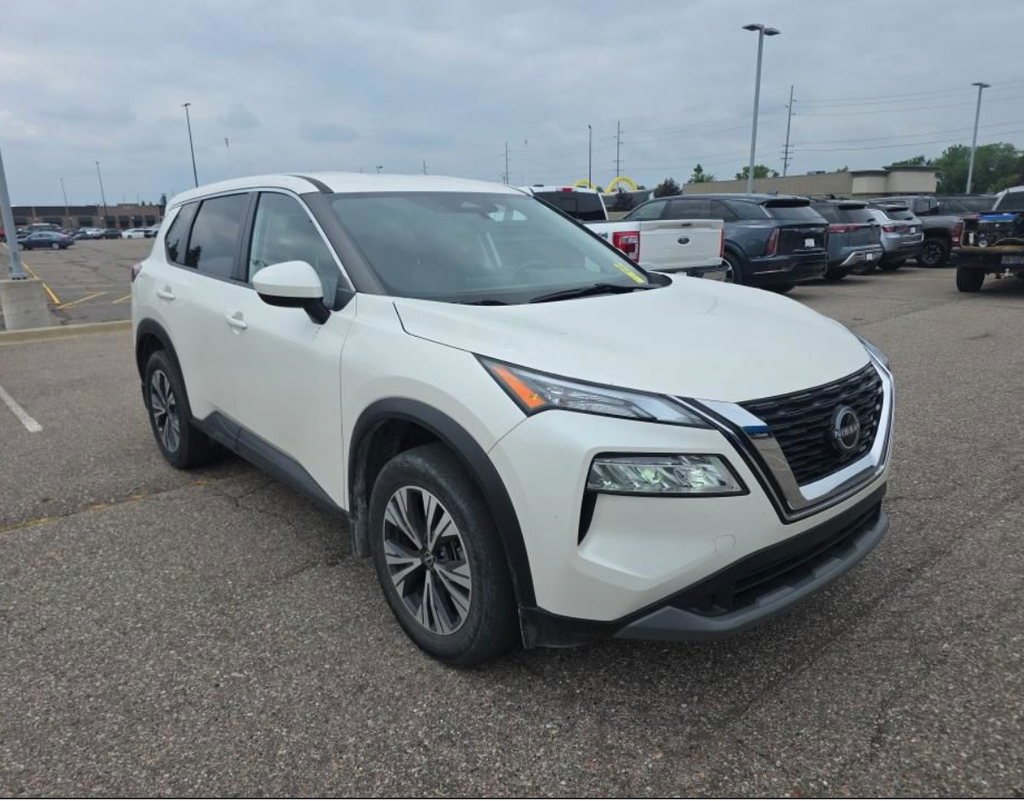 Used 2023 Pearl White Tricoat Nissan SV image 7
