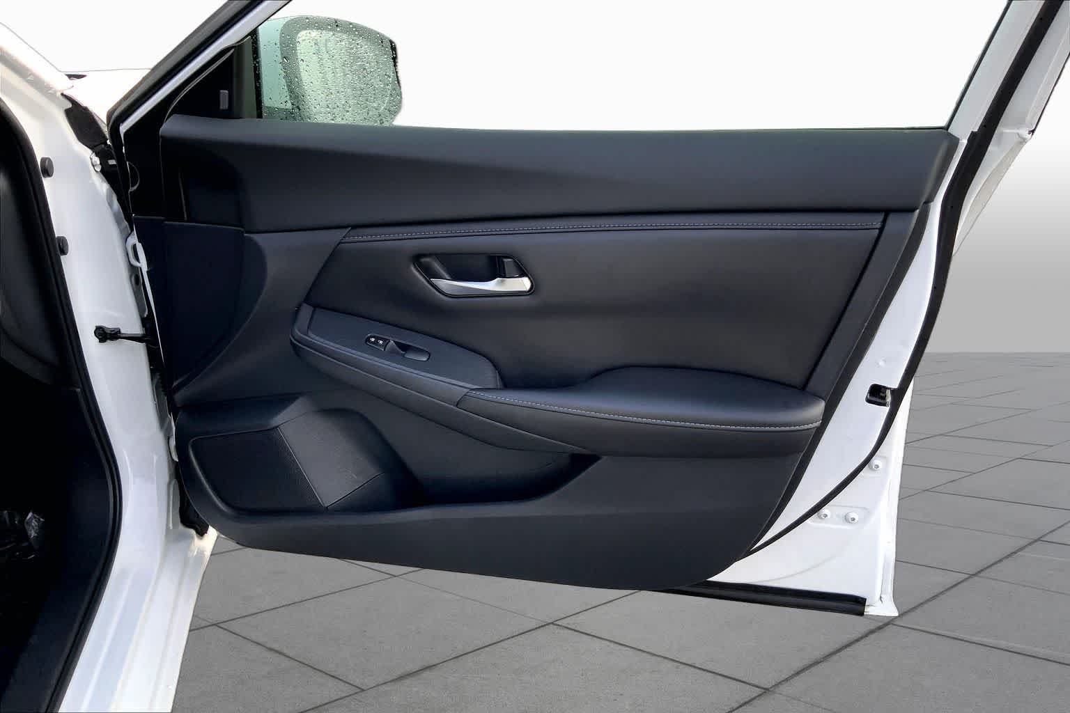 Used 2022 Fresh Powder Nissan SV image 22
