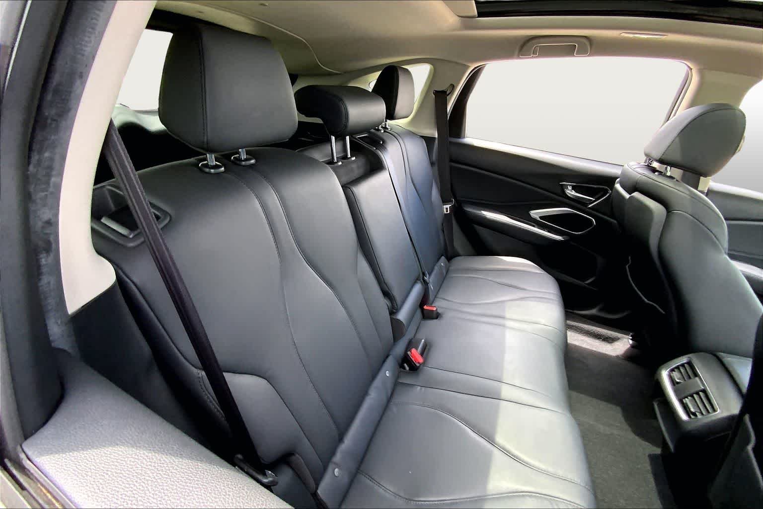 Used 2019 Majestic Black Pearl Acura  image 19