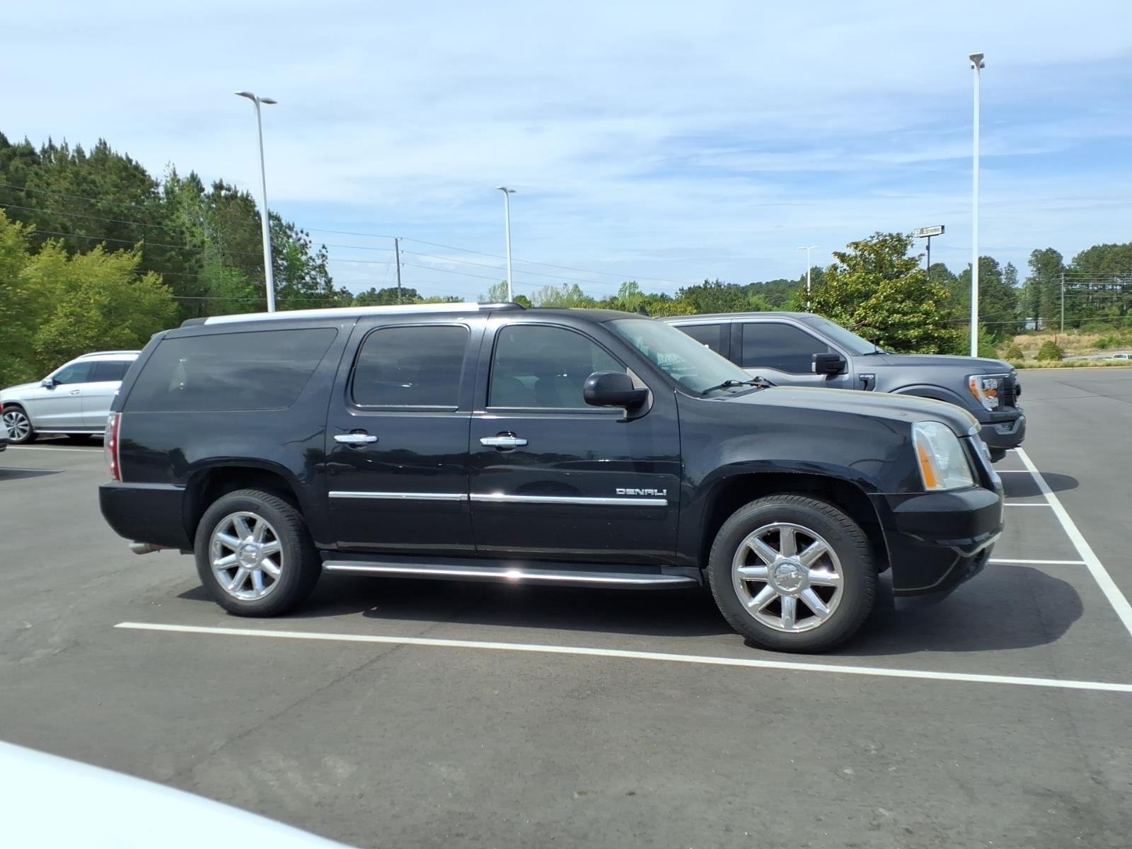 Used 2014 GMC Yukon XL Denali with VIN 1GKS1MEF4ER163218 for sale in Henderson, NC