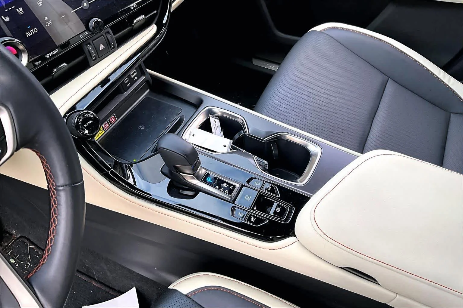 Certified Used 2024 Atomic Silver Lexus Premium image 17