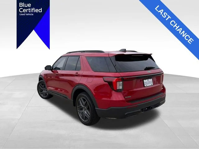 Used 2025 Red Ford ST-Line image 4