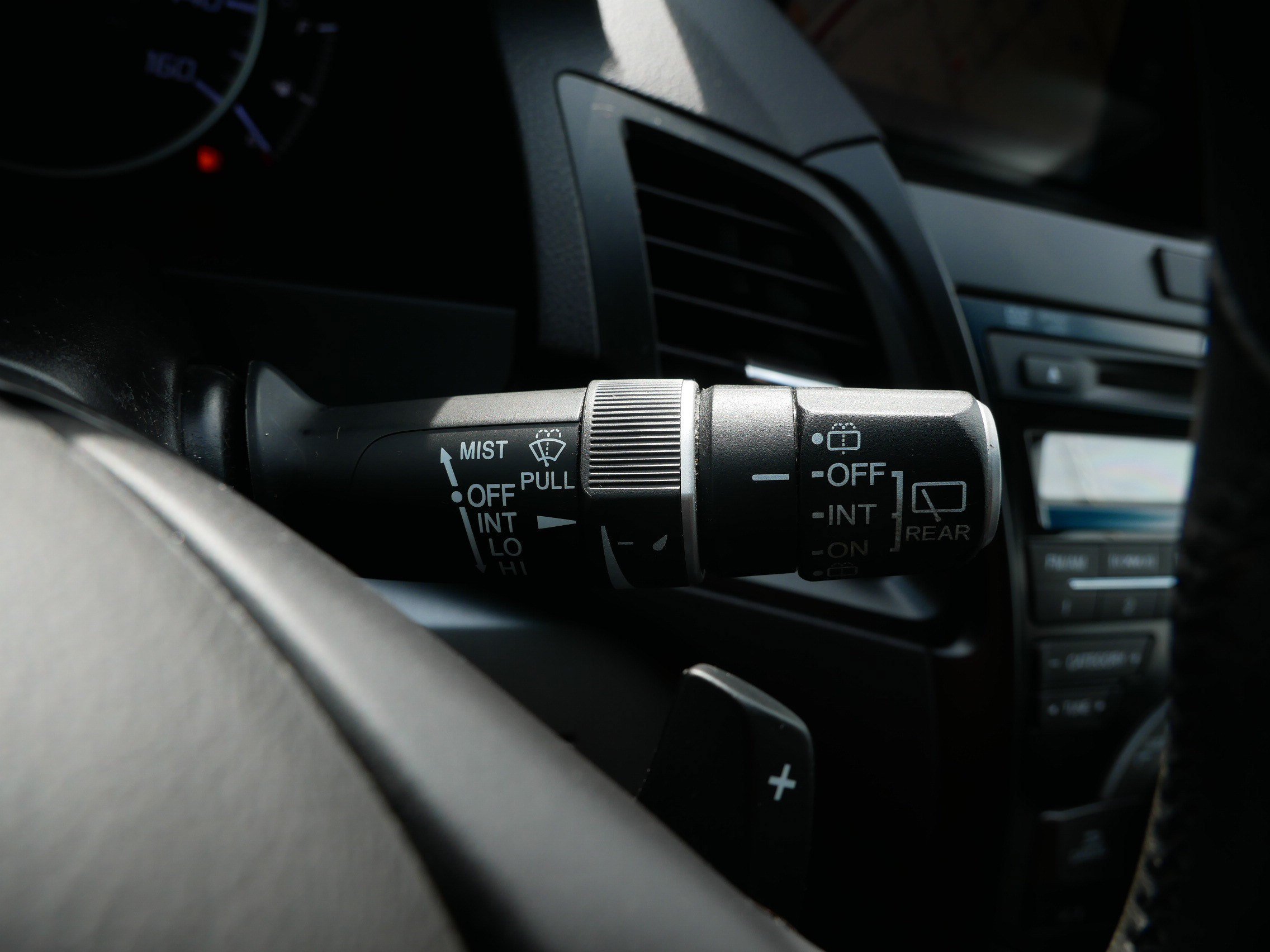Used 2014 Crystal Black Pearl Acura Tech Pkg image 34