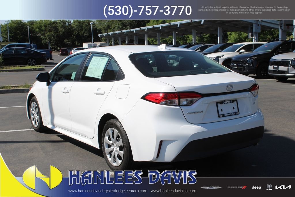 Used 2023 White Toyota LE image 9