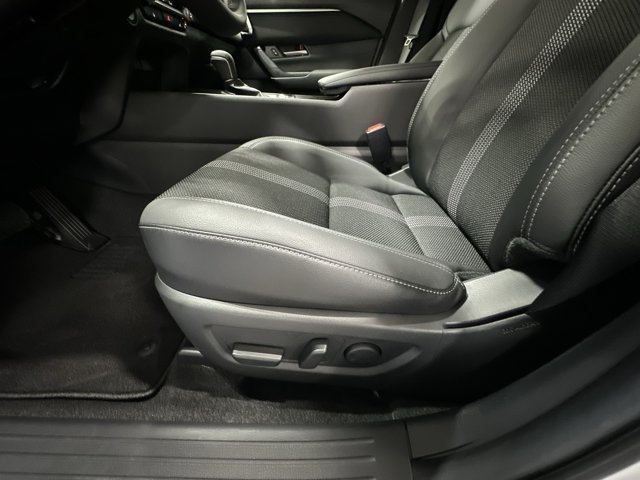 New 2026 Wind Chill Pearl Mazda Preferred AWD image 18
