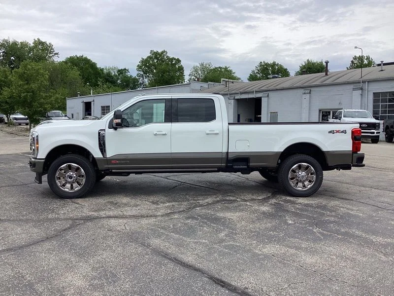 New 2026 Star White Metallic Tri-Coat Ford F-350® King Ranch® image 4