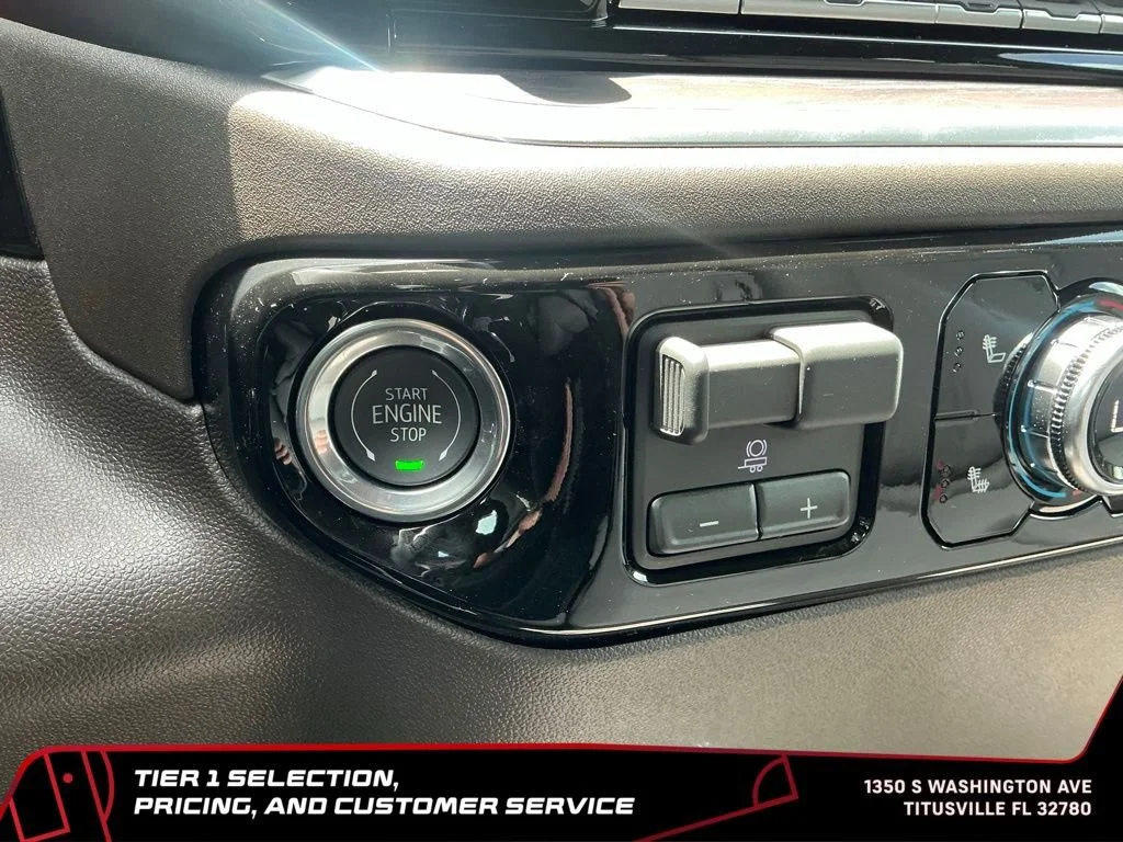 New 2026 Sterling Metallic GMC SLT image 30