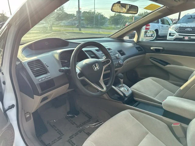 Used 2011 White Honda LX image 10