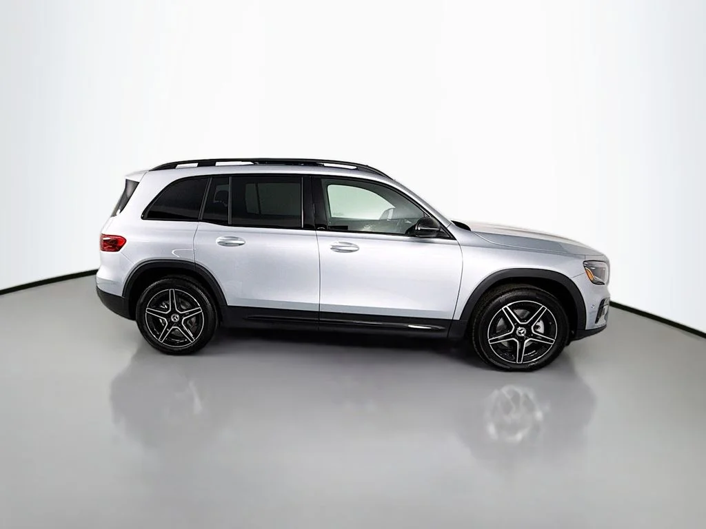 2025 Mercedes-Benz GLB Base - Photo 8