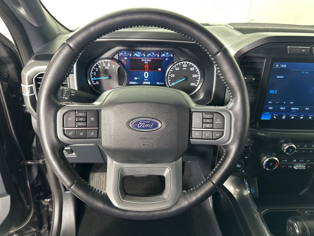 Used 2022 Black Ford XLT image 26