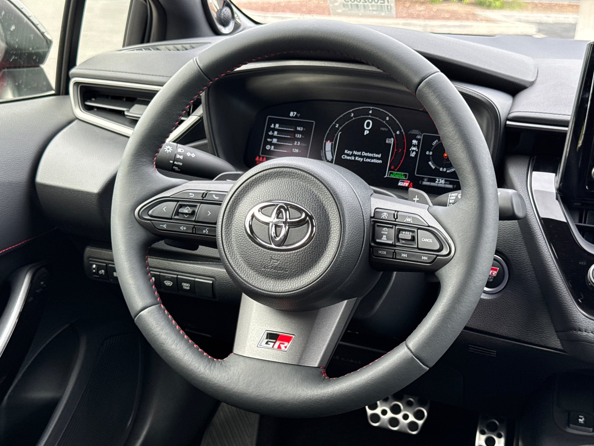 New 2026 Supersonic Red <sup>1</sup> Toyota  Premium Plus DAT image 24
