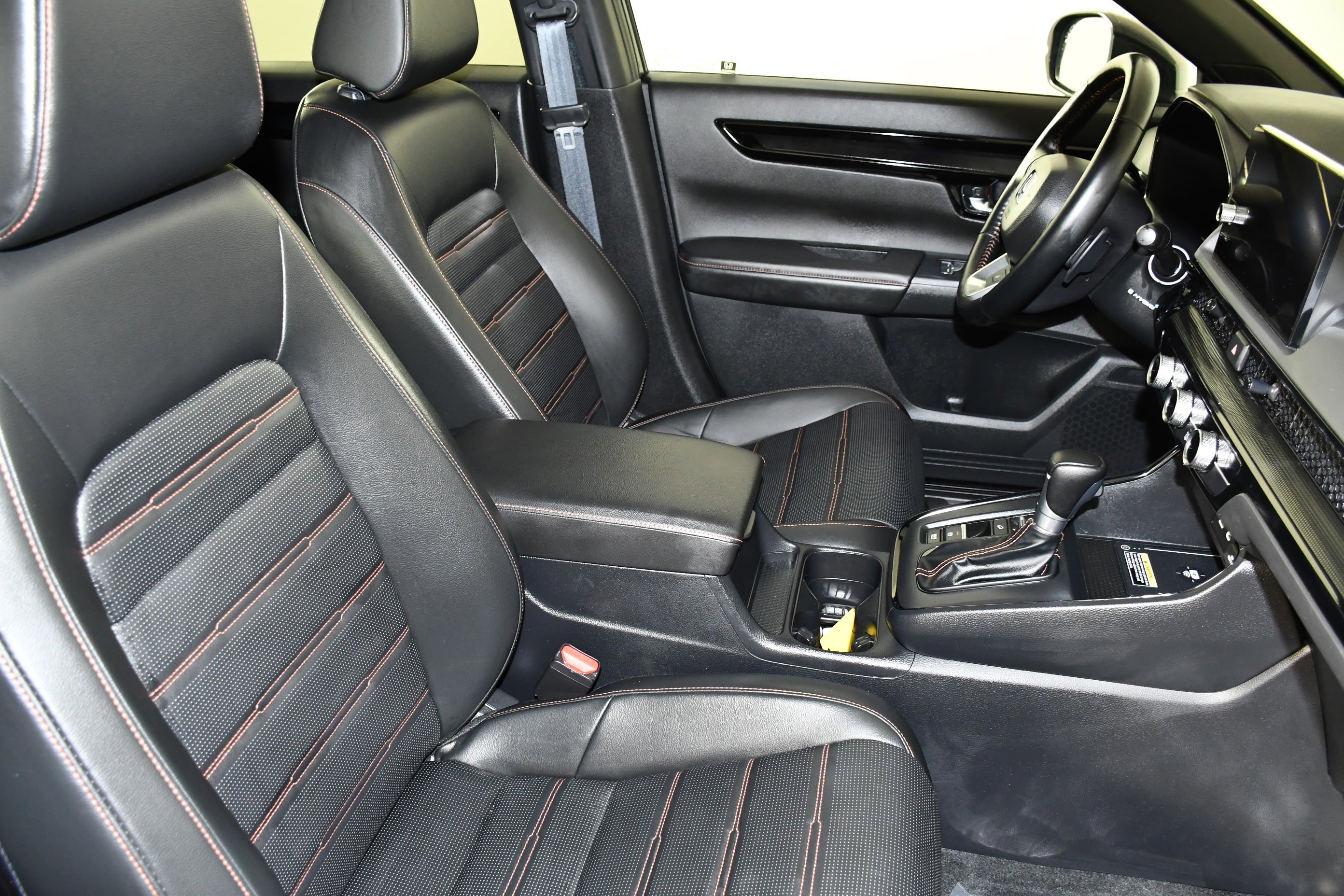 Used 2025 Meteorite Gray Metallic Honda Sport Touring image 44