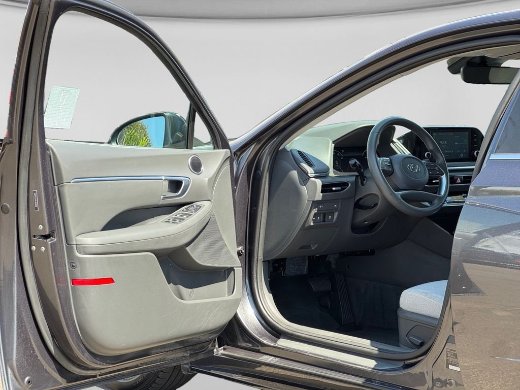Used 2020 Gray Hyundai SEL image 9