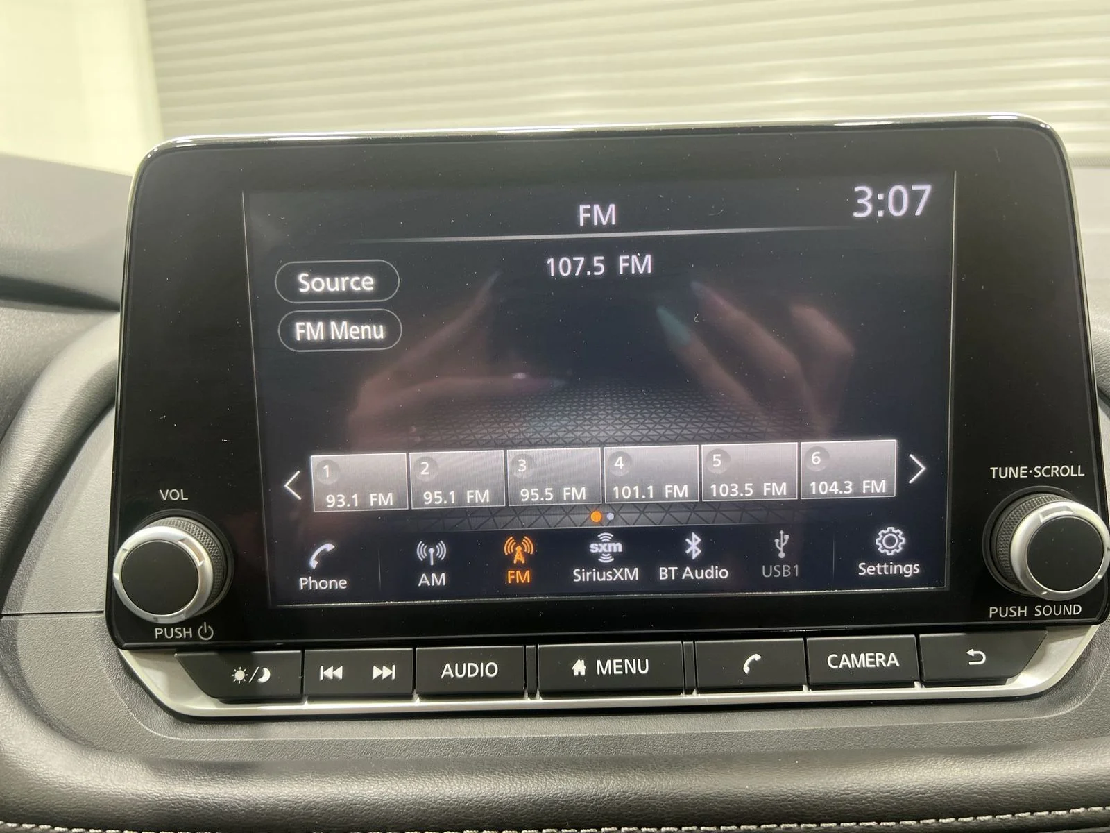 Used 2025 Silver Nissan SV image 16