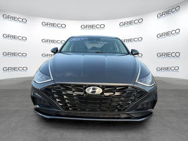 Used 2021 Gray Hyundai SEL image 2