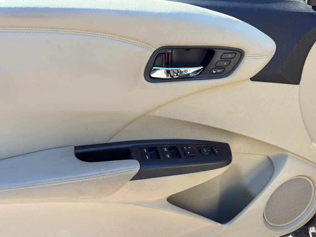 Used 2017  Acura Technology Package image 34
