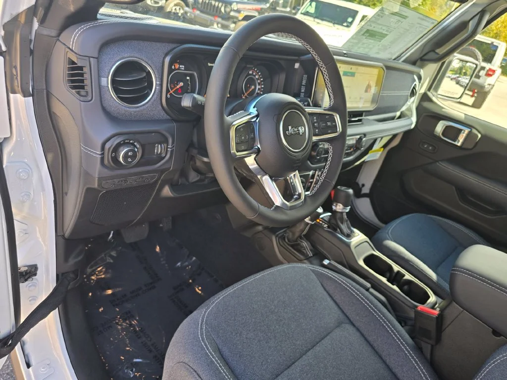 New 2026 White Jeep Rubicon image 22