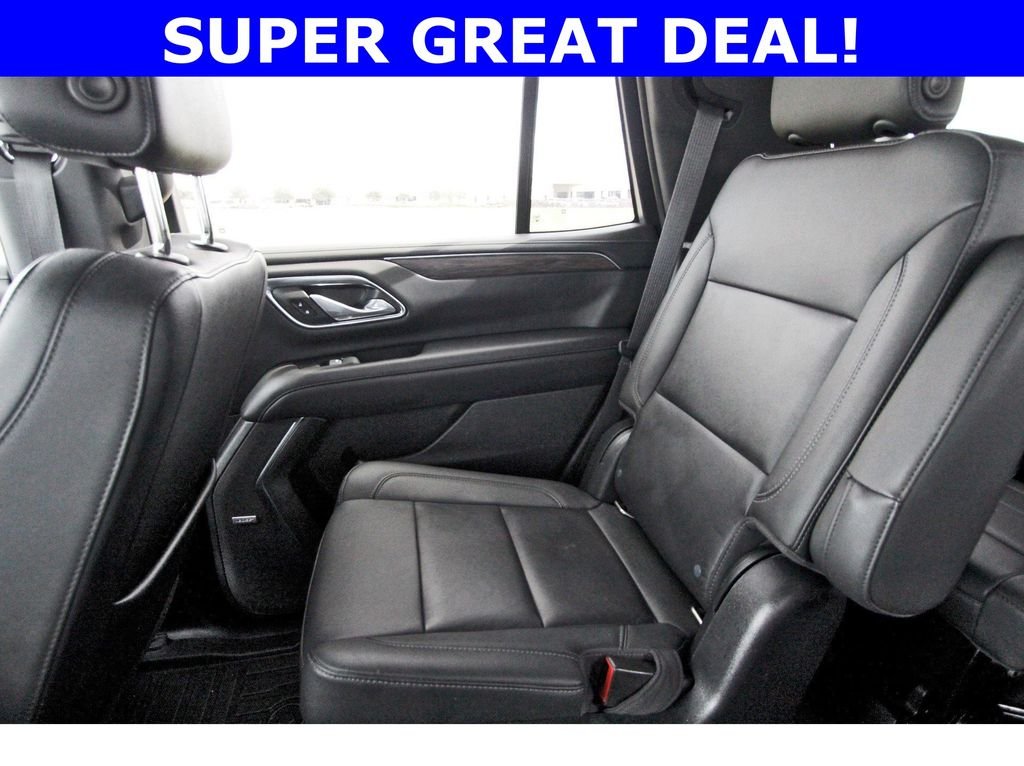Used 2021 Black Chevrolet Z71 image 13