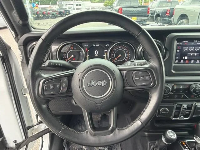 Used 2021 Bright White Clearcoat Jeep Unlimited Sport Altitude image 21