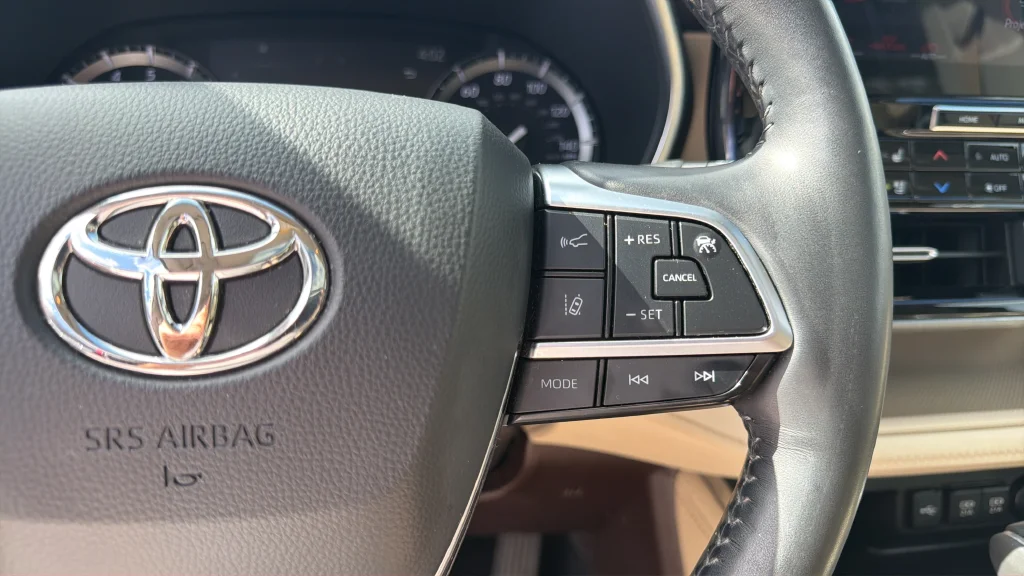 Used 2021 Red Toyota Platinum image 28