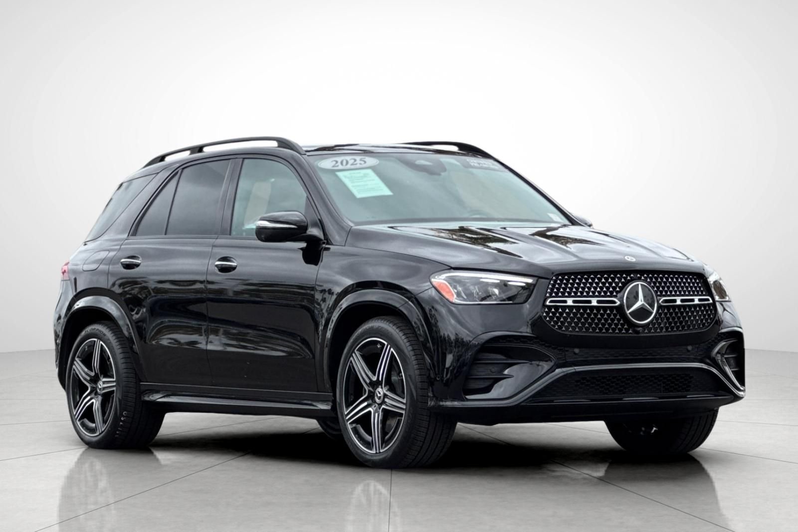 Certified Used 2025  Mercedes-Benz GLE 450 image 17