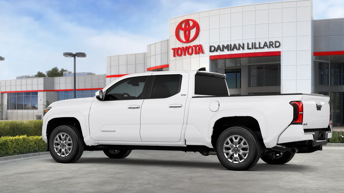 New 2026 Ice Cap Toyota SR5 image 36