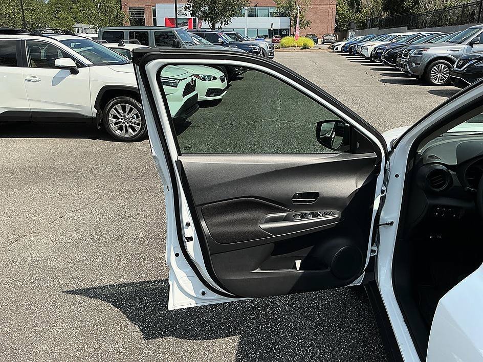 Used 2025 Fresh Powder Nissan S image 11