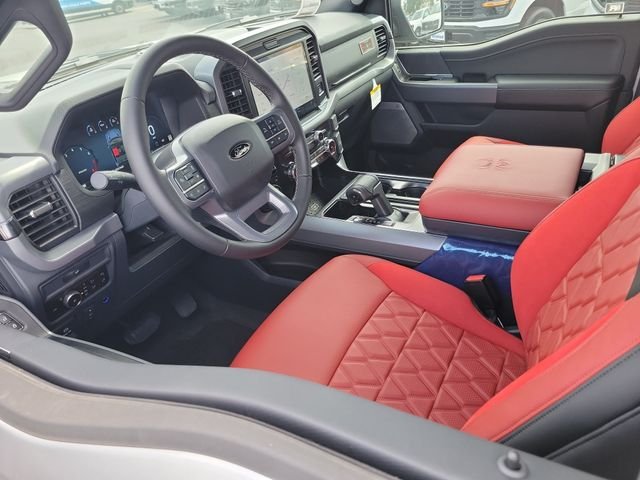 New 2026 Agate Black Metallic Ford XLT image 3