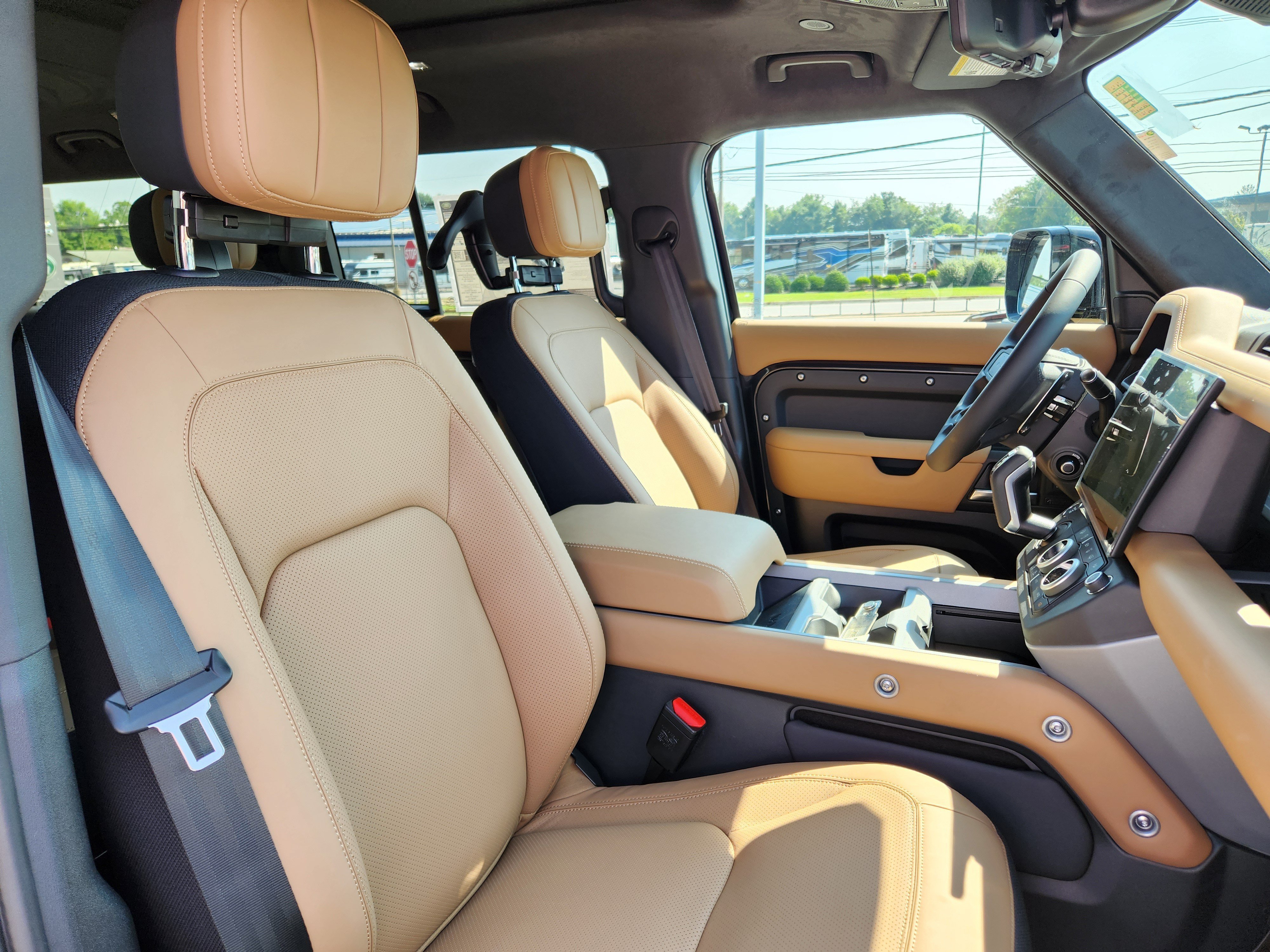 New 2026 Carpathian Grey LAND ROVER V8 image 12