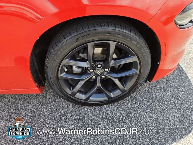 Used 2022 Orange Dodge SXT image 31