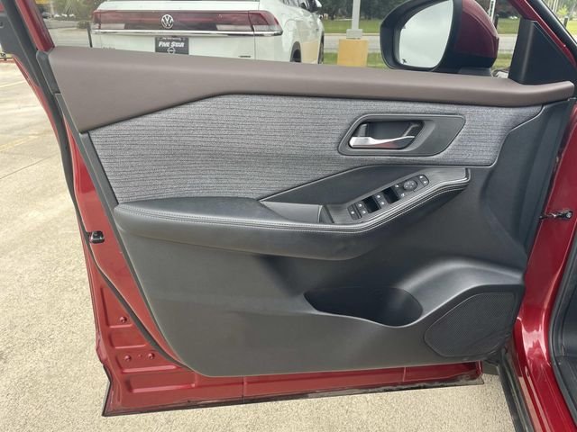 Used 2023 Red Nissan SV image 11