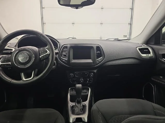 Used 2019 Diamond Black Jeep Sport image 13