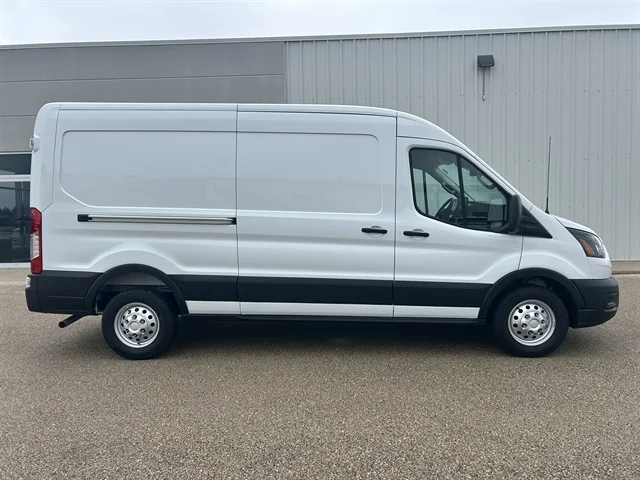 New 2026 Oxford White FORD Cargo Van image 3